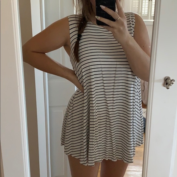 Brandy Melville black and white stripped dress - Picture 5 of 5